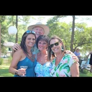 Meet your Posher, Debbie